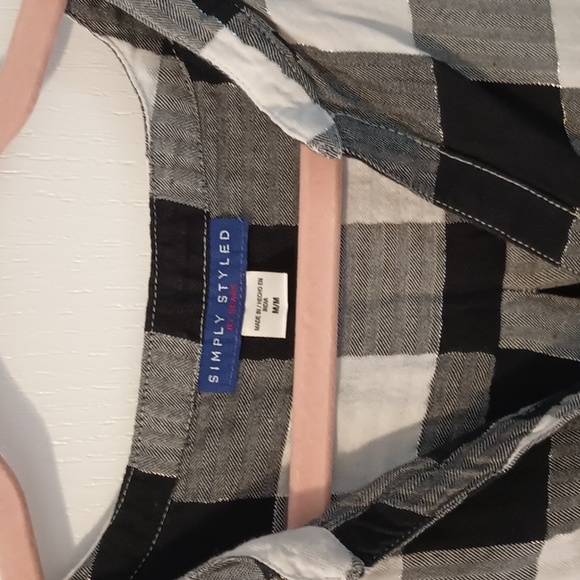 Top - Picture 3 of 4